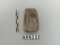 藏品(磨製石錛)的圖片